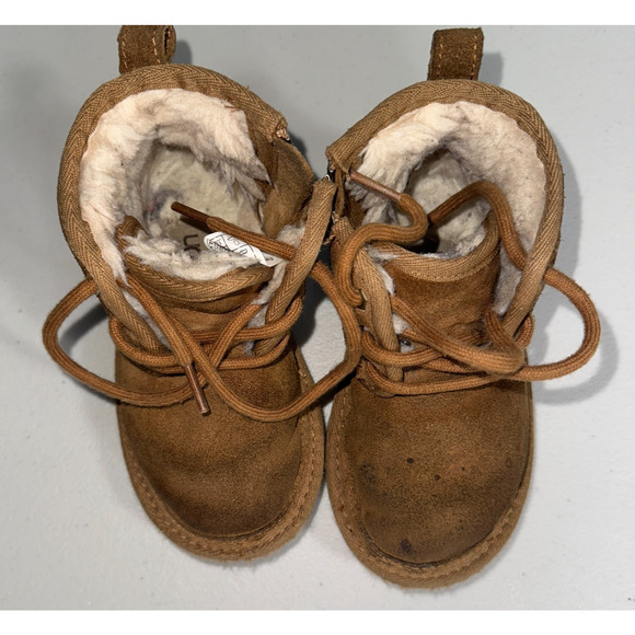 UGG Kids 9C Boots Neumel II Zip Up Cool Weather Cozy Comfy Outdoor Warm Soft - Picture 2 of 10